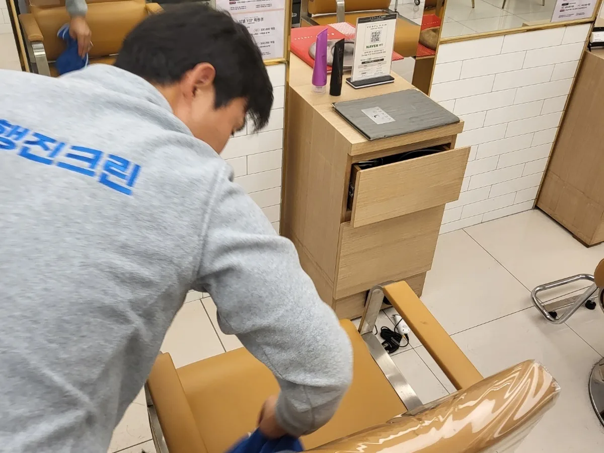 북구 구포동 미용실 복도·대기 동선 야간 위생청소 사례 - 행진크린