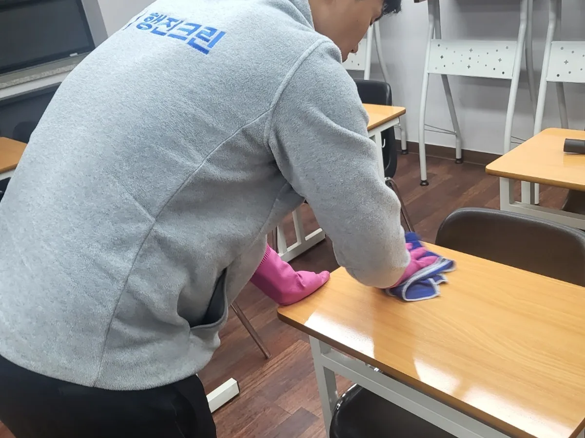 중구 남포동3가 유치원 책걸상 교실 위생청소 사례 - 행진크린