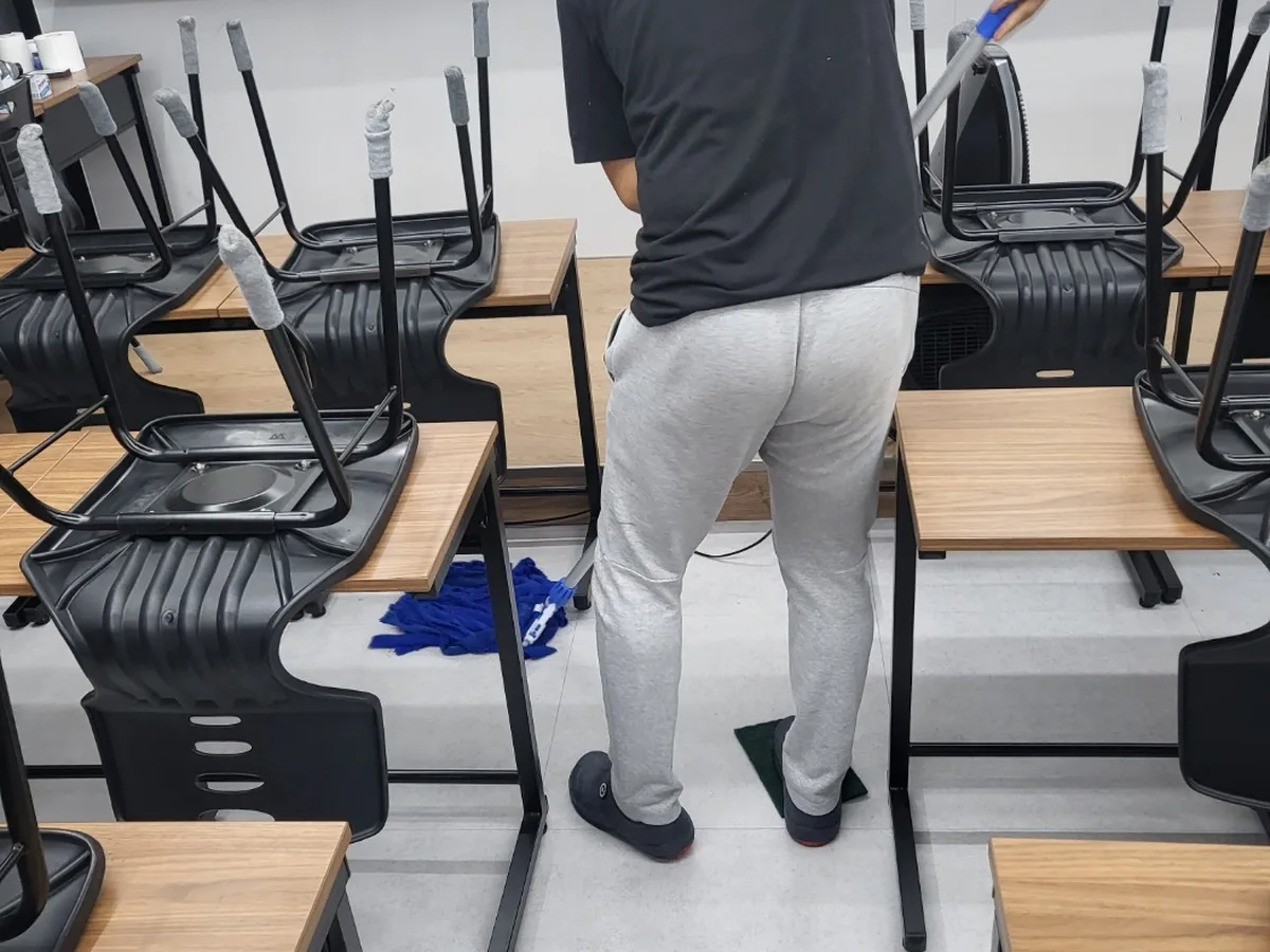 북구 화명동 사업장 로비·응접실 바닥 위생청소 사례 - 행진크린